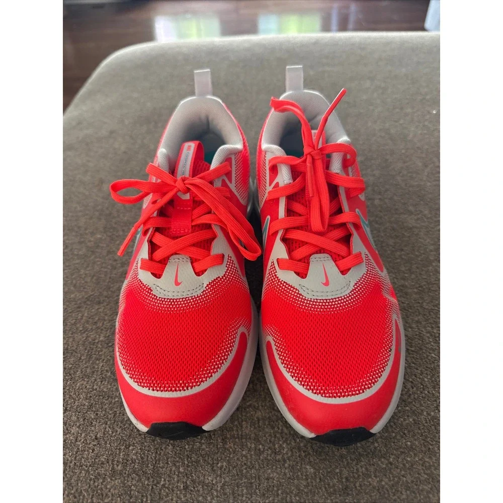 Nike Cosmic Runner GS Kids 3.5Y Bright Crimson Dusty Cactus HM4402-600 NIB
